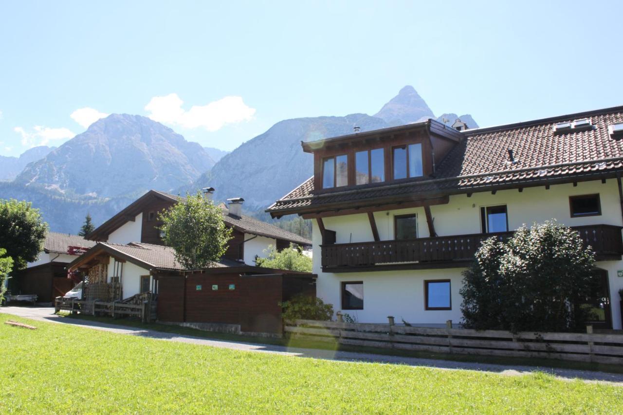 Apartamento Haus Alpenblume Ehrwald Exterior foto