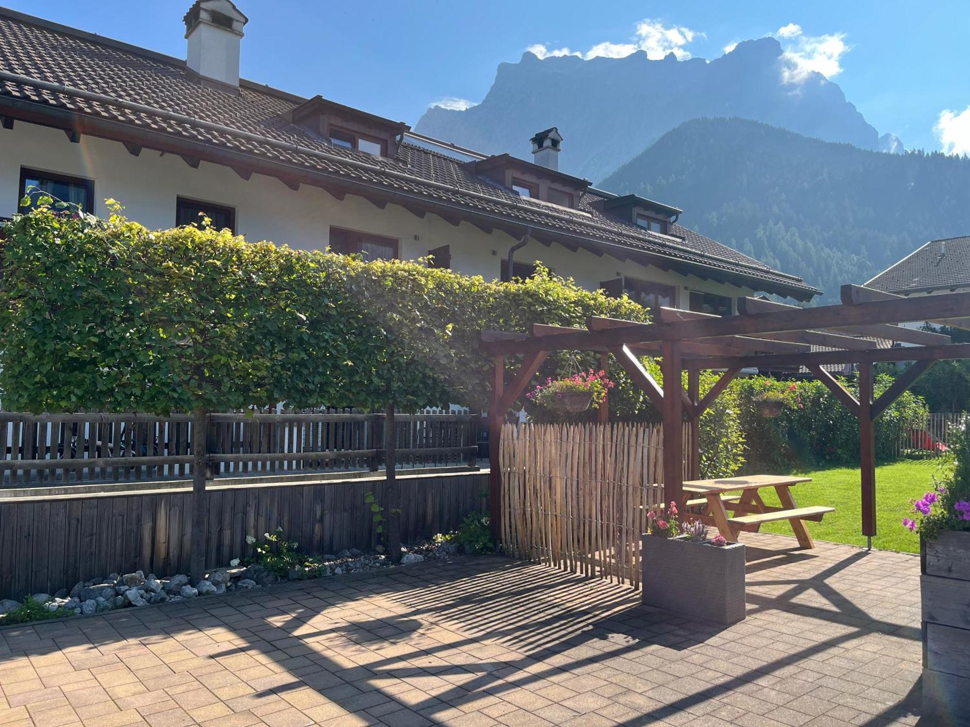 Apartamento Haus Alpenblume Ehrwald Exterior foto